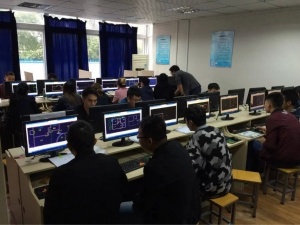 資料技能實戰培訓班 有白班周末班