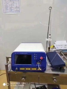 中吉光電半導(dǎo)體激光治療儀SDL-800型采用指令屏系統(tǒng)和DU