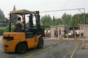 學開叉車不錯的職業(yè)選擇