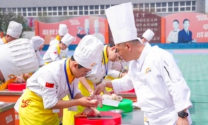 天津廚師烹飪培訓(xùn)班學(xué)廚師學(xué)費(fèi)多少呢？