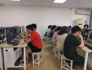 2024年建筑九大員失效年審報名費用多少？