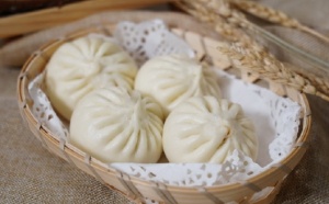 想學面點技術哪里去學？得多少錢呢？