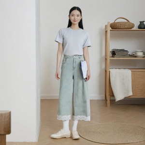 溫碧霞自創IRENENA服裝春季蕾絲藍色闊腿牛仔褲