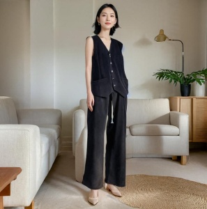 溫碧霞自創(chuàng)IRENENA服裝亞麻上衣時(shí)尚休閑單排扣馬甲