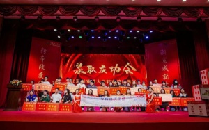 無錫瀚宣博大針對2026屆軍事化暑假集訓(xùn)營課程火爆??限額招