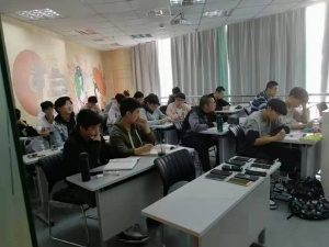 現(xiàn)無錫瀚宣針對各主考院校英語、專業(yè)開設(shè)五年制專轉(zhuǎn)本暑假班